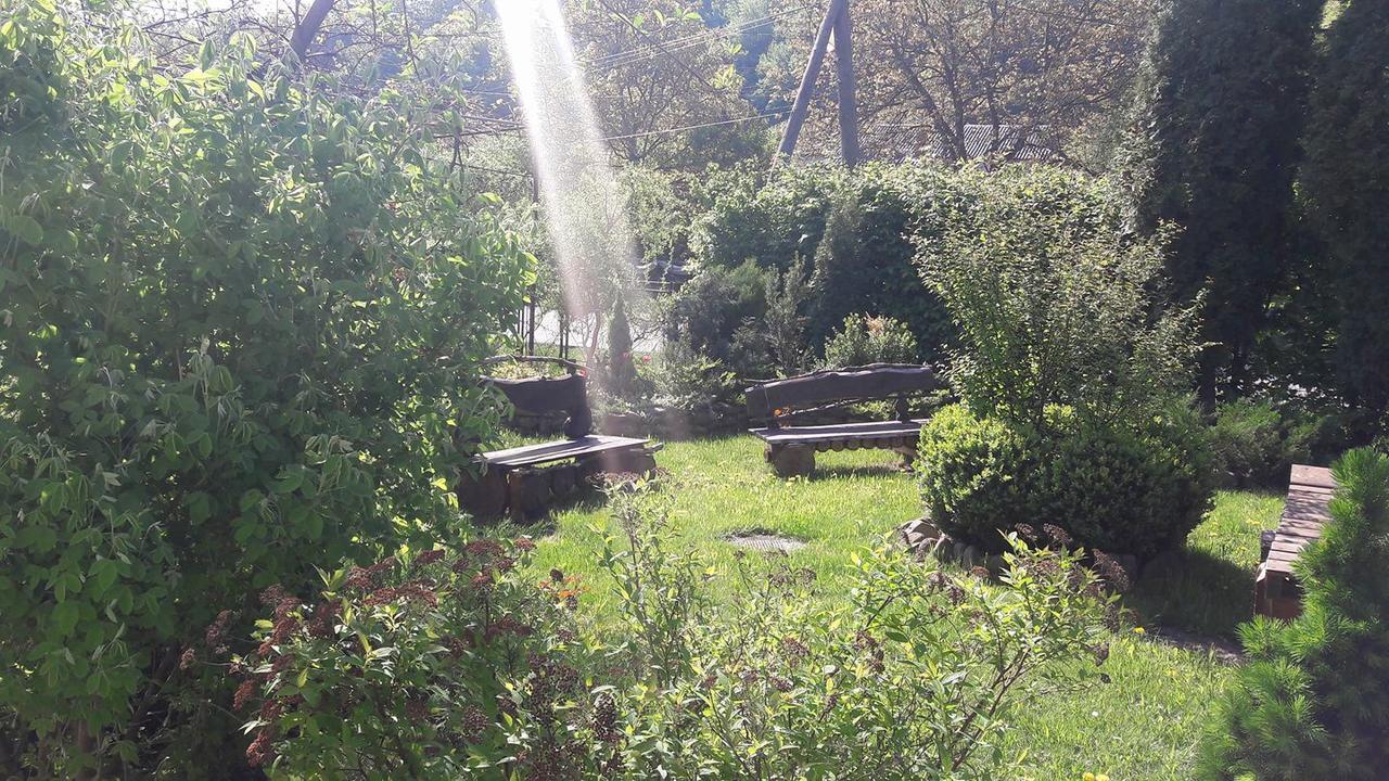 Sadyba Karpatskyi Vedmid Kosiv Exteriér fotografie